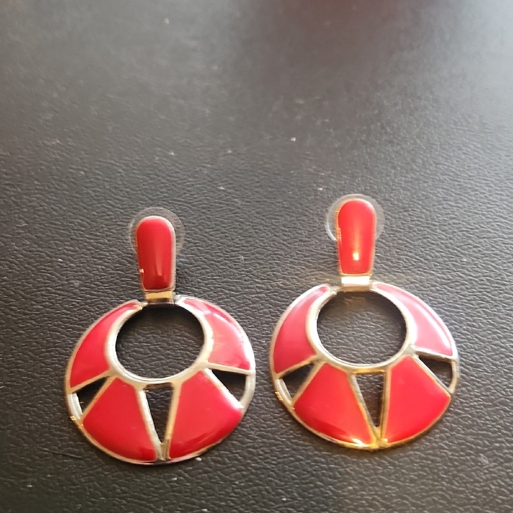 Elegant Vintage Red and Gold Earrings